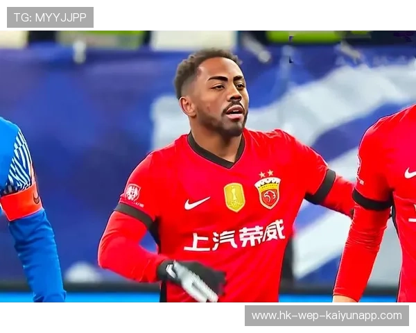 上海申花拉唐边路牵制防守创造空间，战略布局再上新台阶